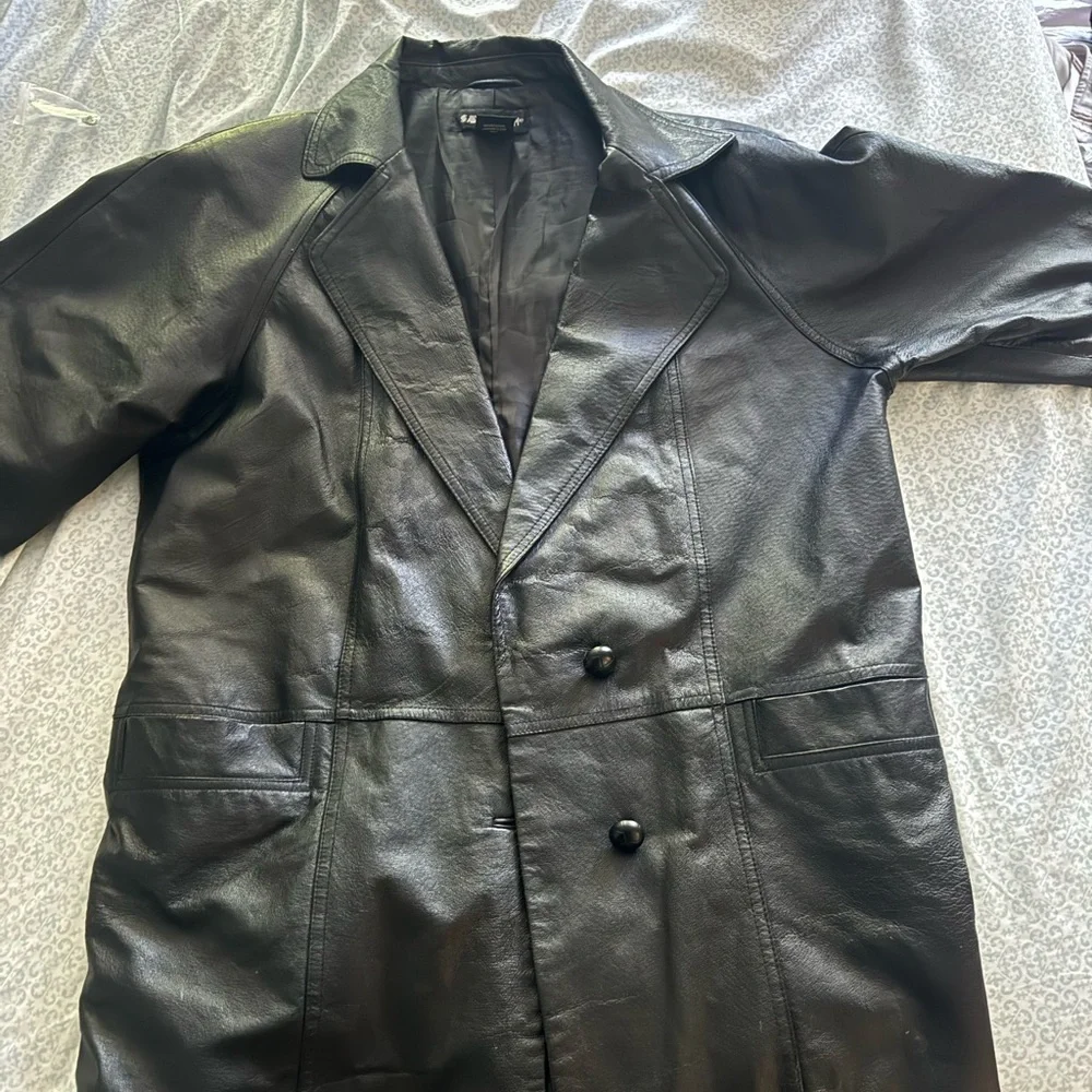 Leather jacket - Picture 1 of 5